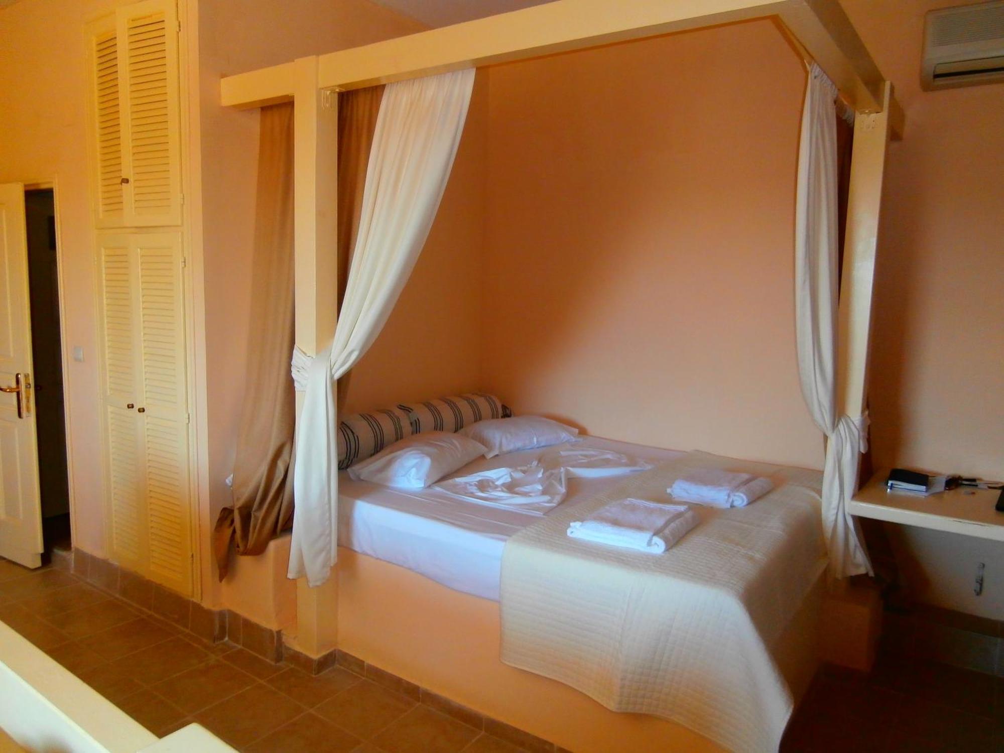 Mavrovoúnion Villa Tzortzakos By Holiday Homes מראה חיצוני תמונה